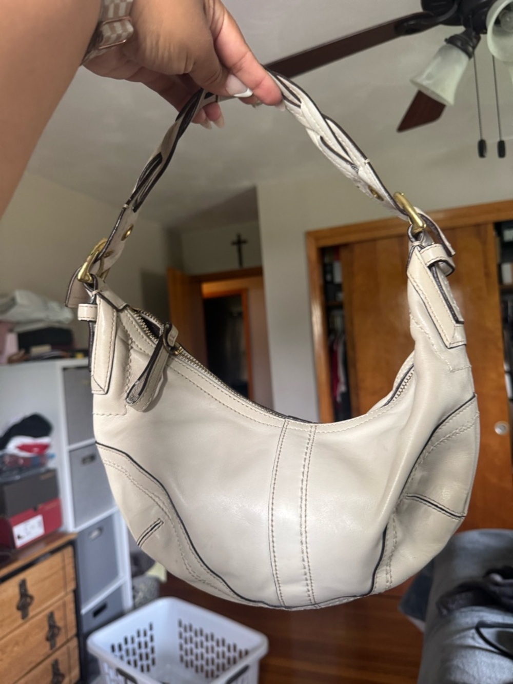 Coach Cream Leather Hobo Shoulder Bag